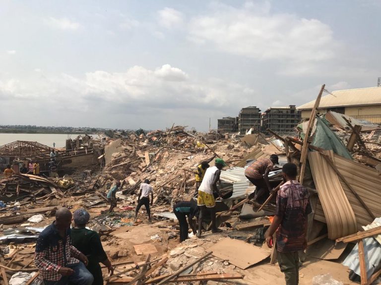 4000-displaced-as-Anambra-demolishes-illegal-structures-in-Onitsha-768x576